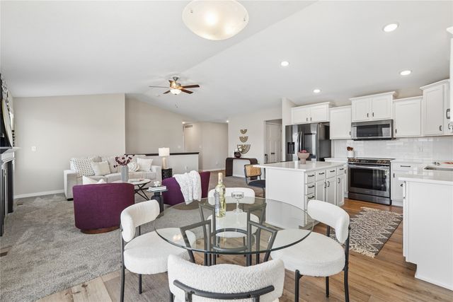 1319 NW Reinhart Drive, Ankeny, IA 50023