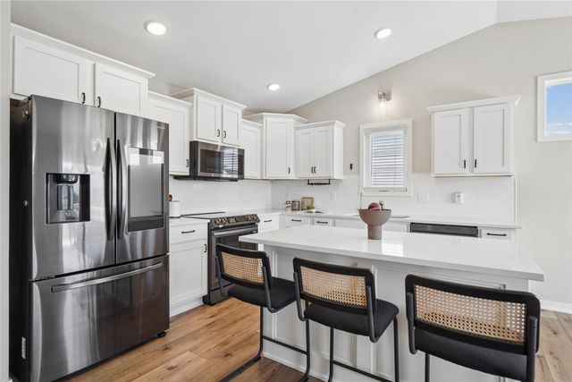 1319 NW Reinhart Drive, Ankeny, IA 50023