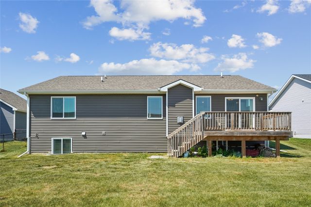 1319 NW Reinhart Drive, Ankeny, IA 50023
