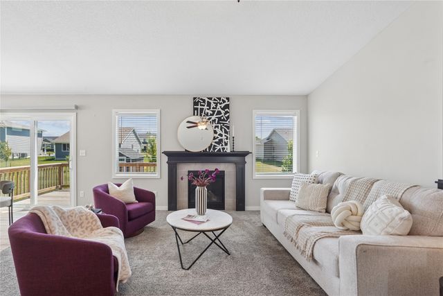 1319 NW Reinhart Drive, Ankeny, IA 50023