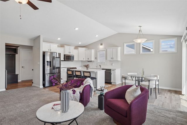 1319 NW Reinhart Drive, Ankeny, IA 50023