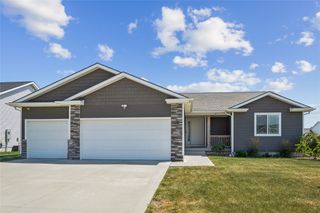 1319 NW Reinhart Drive, Ankeny, IA 50023