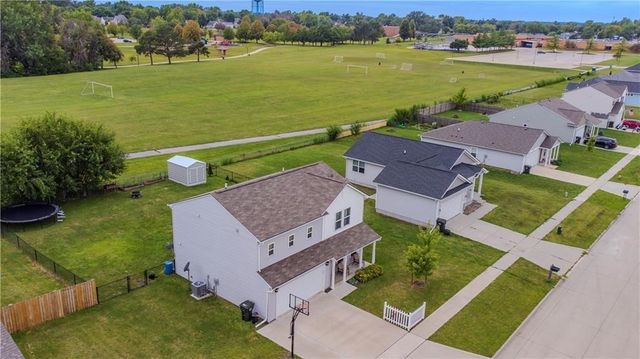 2207 Sunflower Street, Perry, IA 50220