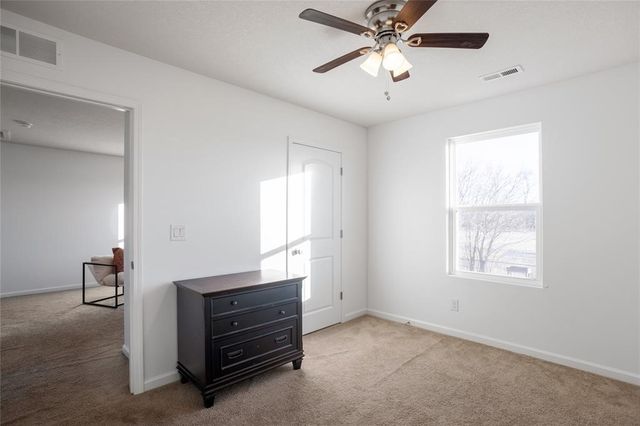 2207 Sunflower Street, Perry, IA 50220