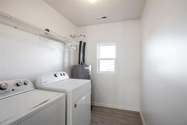 2207 Sunflower Street, Perry, IA 50220