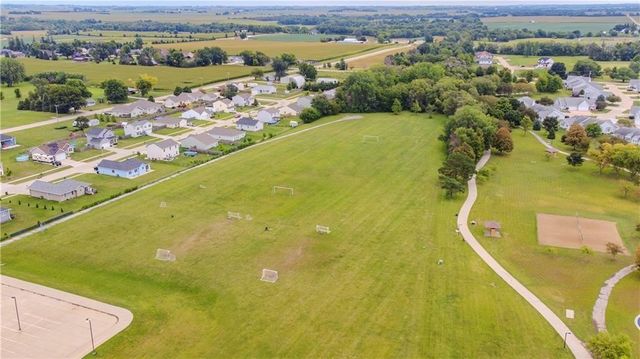 2207 Sunflower Street, Perry, IA 50220