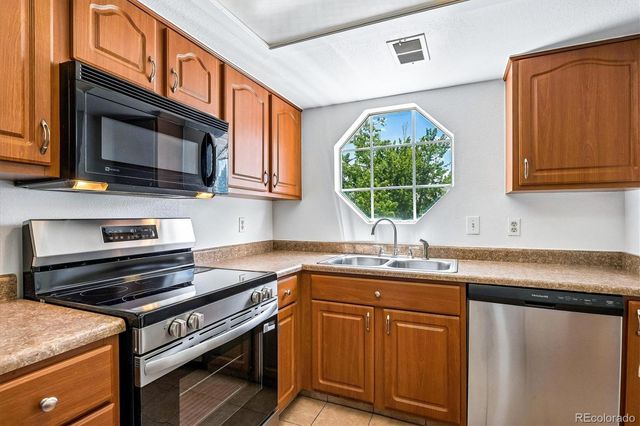 12583 E Pacific Circle D, Aurora, CO 80014
