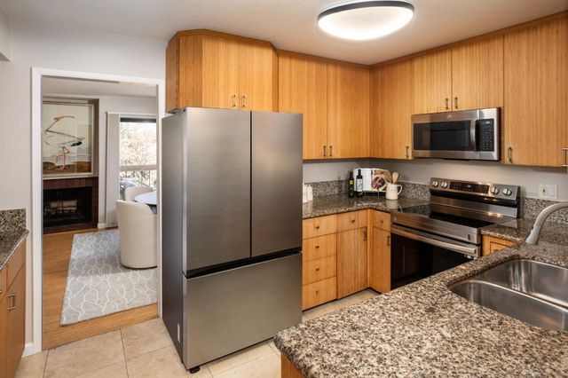 2379 Lyall Way, Belmont, CA 94002