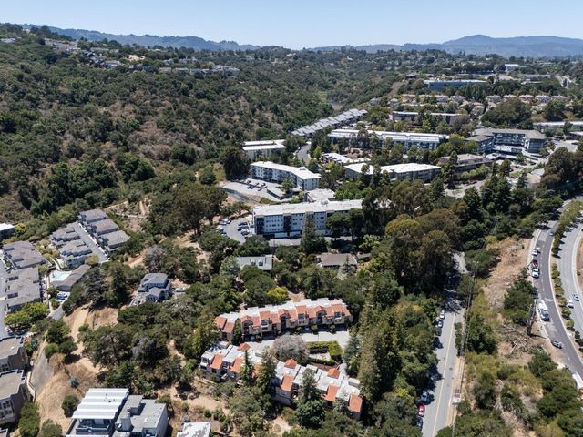 2379 Lyall Way, Belmont, CA 94002