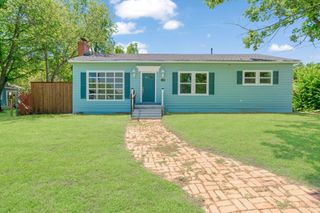 1100 Pine Bluff, Paris, TX 75460