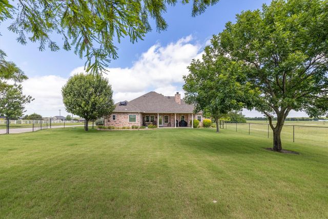 379 Fm 981, Leonard, TX 75452