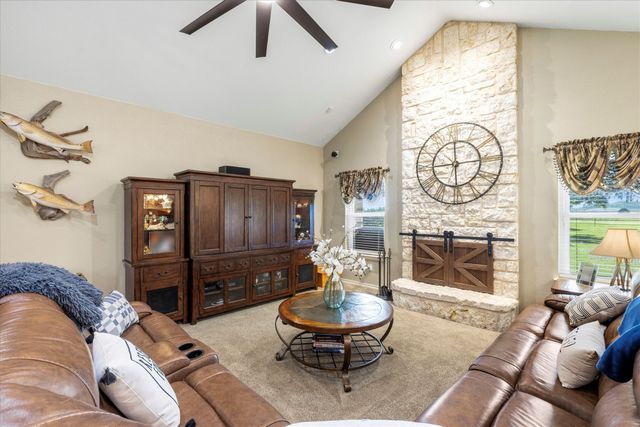 379 Fm 981, Leonard, TX 75452