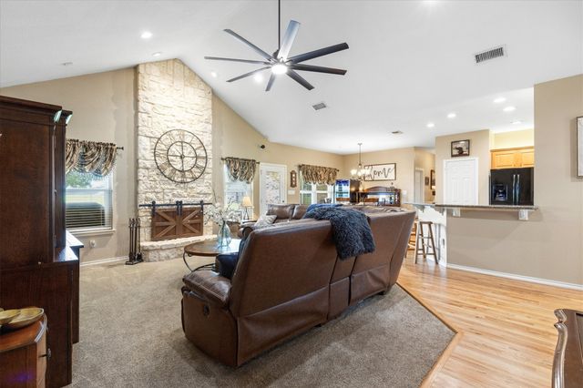 379 Fm 981, Leonard, TX 75452