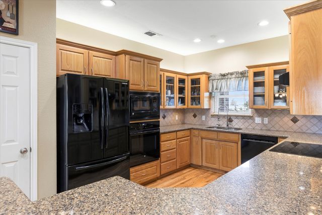 379 Fm 981, Leonard, TX 75452