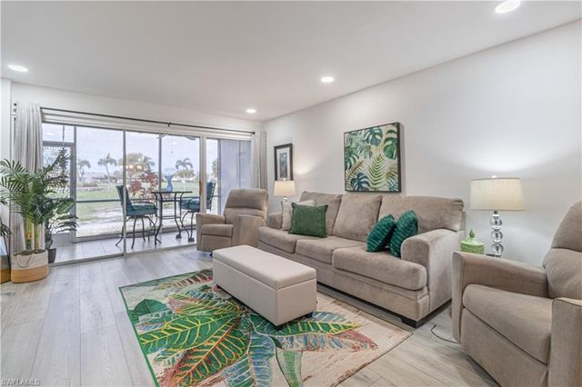1700 Pine Valley DR 118, Fort Myers, FL 33907