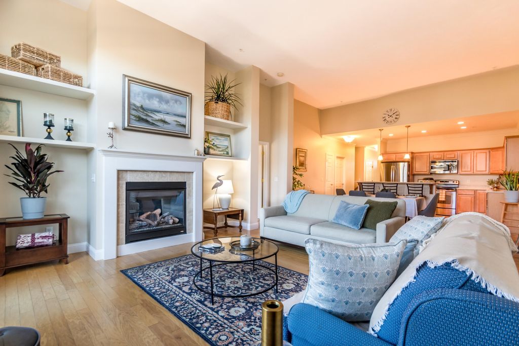 20 Twin Oaks Drive, Mashpee, MA 02649