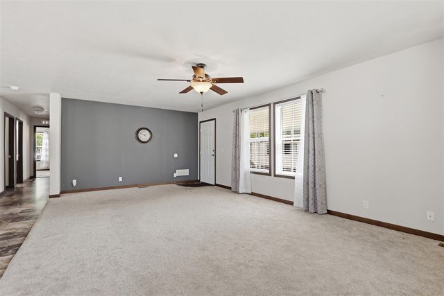 140 Tamarack Avenue, Cedar Springs, MI 49319
