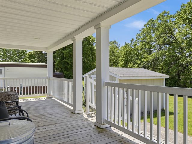 140 Tamarack Avenue, Cedar Springs, MI 49319