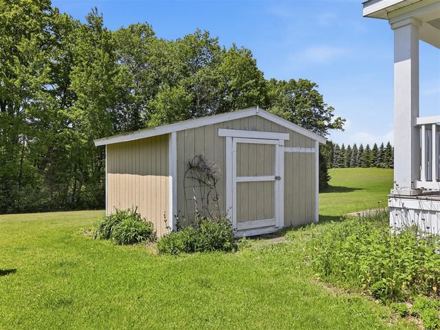 140 Tamarack Avenue, Cedar Springs, MI 49319