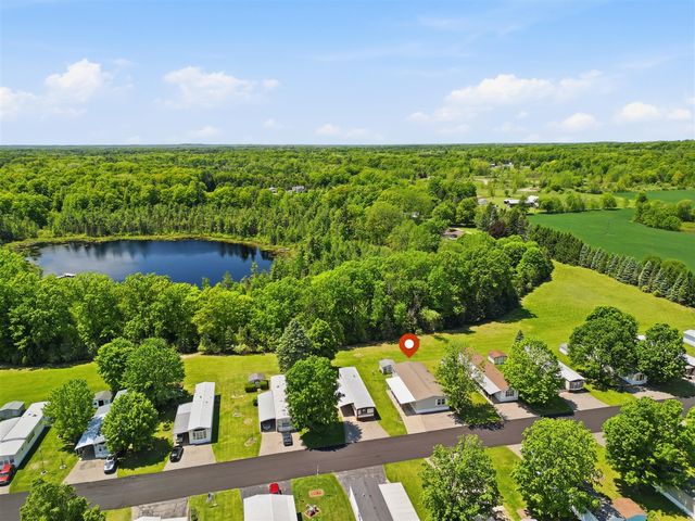 140 Tamarack Avenue, Cedar Springs, MI 49319