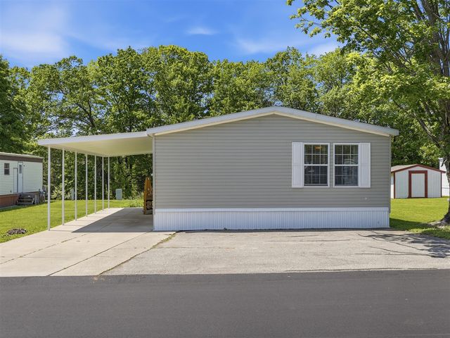 140 Tamarack Avenue, Cedar Springs, MI 49319