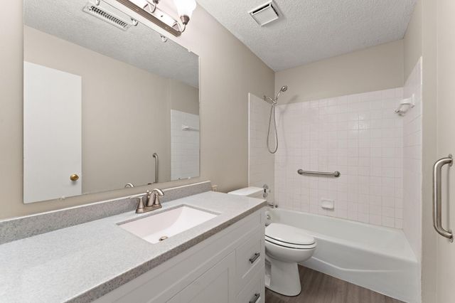 3854 Heather Drive, Eagan, MN 55122
