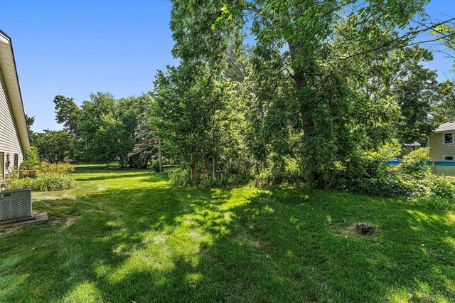 3854 Heather Drive, Eagan, MN 55122