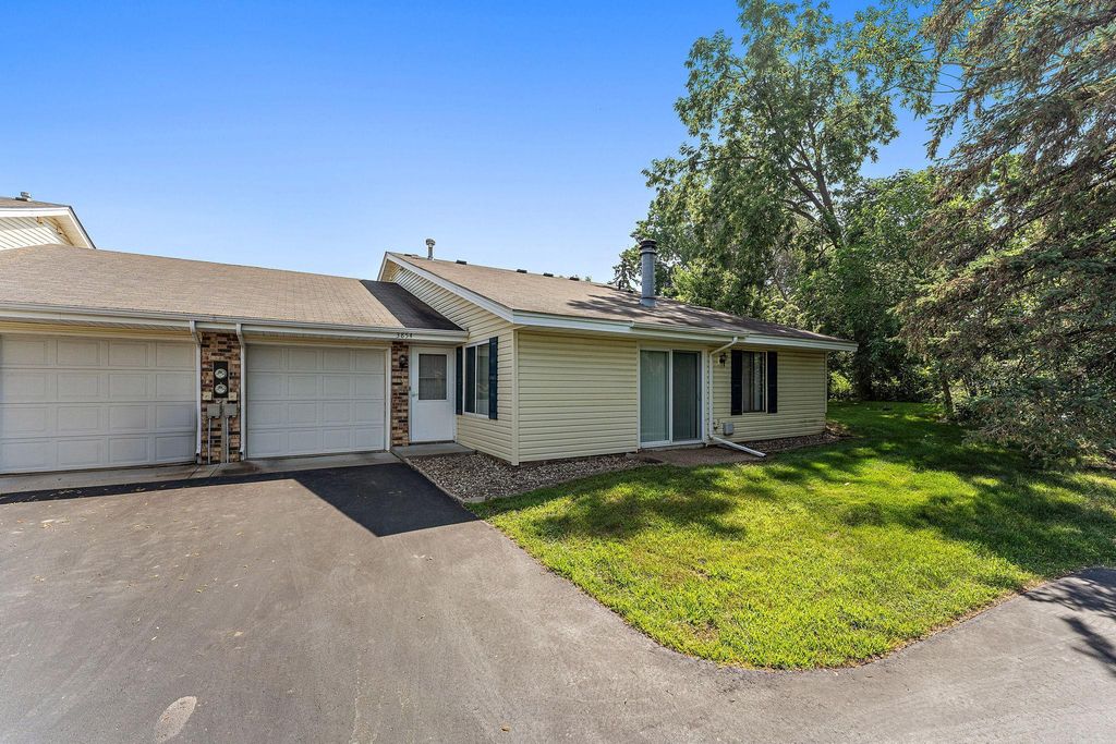 3854 Heather Drive, Eagan, MN 55122