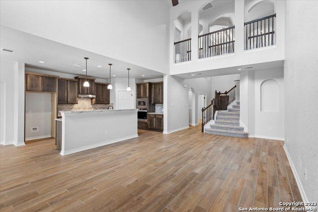 6927 Comanche Cougar, San Antonio, TX 78233