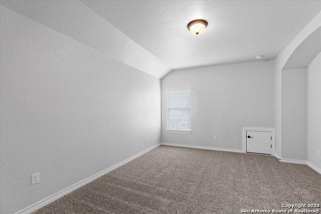 6927 Comanche Cougar, San Antonio, TX 78233