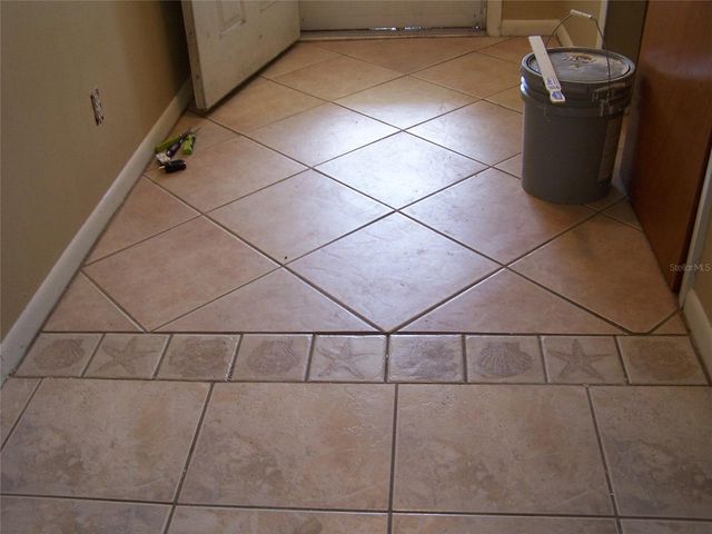 6061 STRICKLAND AVENUE, Lakeland, FL 33812
