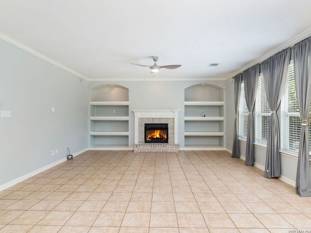 8714 Santa Fe Cove, Helotes, TX 78023