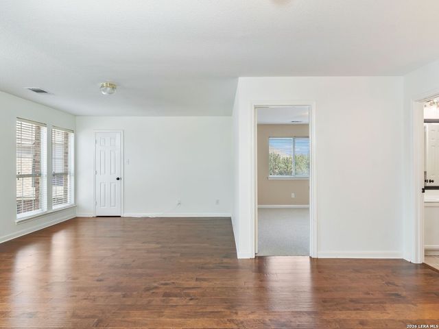 8714 Santa Fe Cove, Helotes, TX 78023