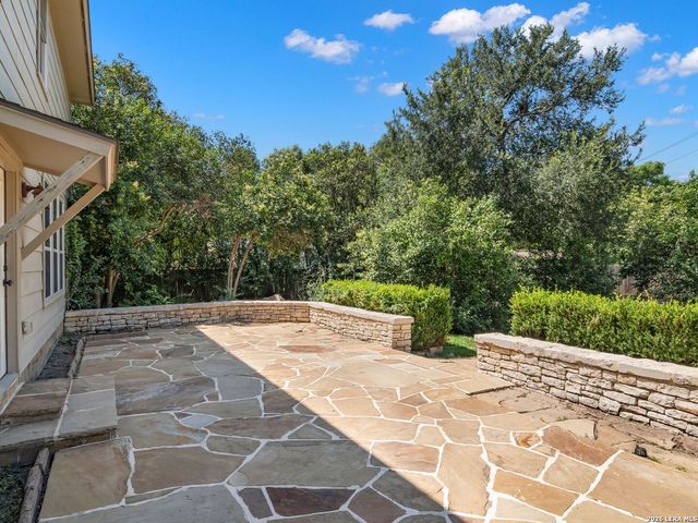 8714 Santa Fe Cove, Helotes, TX 78023
