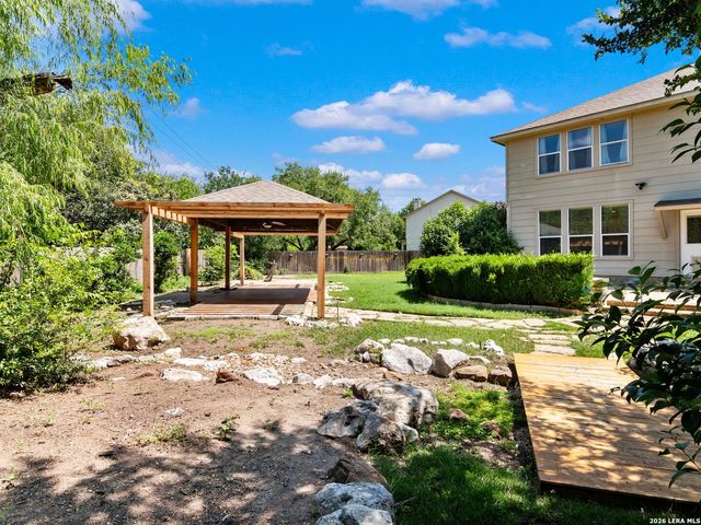 8714 Santa Fe Cove, Helotes, TX 78023