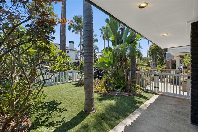 415 Goldenrod, Corona Del Mar, CA 92625