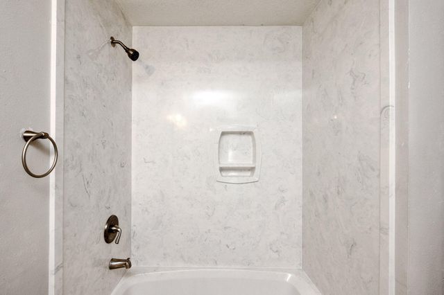 152 SE Scottwood Drive, Fort Walton Beach, FL 32548