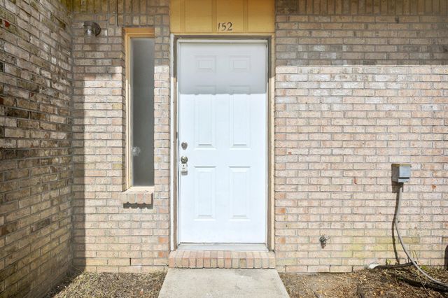 152 SE Scottwood Drive, Fort Walton Beach, FL 32548