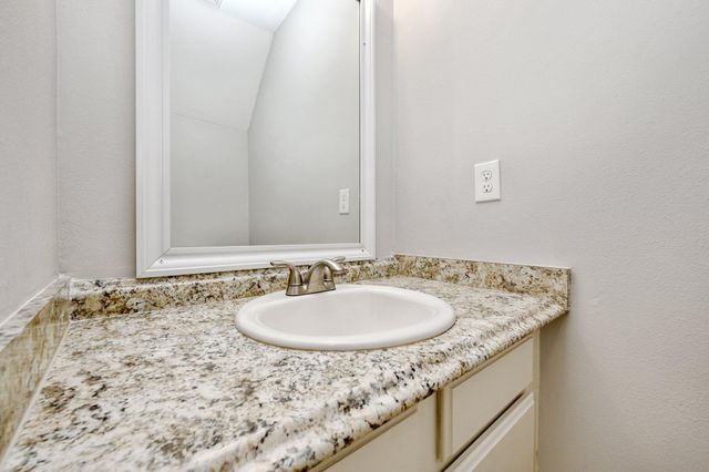 152 SE Scottwood Drive, Fort Walton Beach, FL 32548