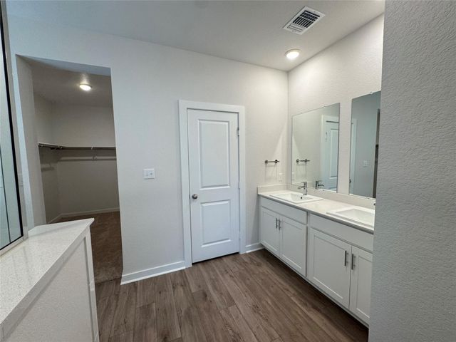 104 Corn LN, Hutto, TX 78634