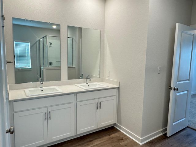 104 Corn LN, Hutto, TX 78634