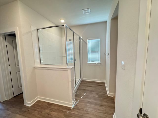 104 Corn LN, Hutto, TX 78634