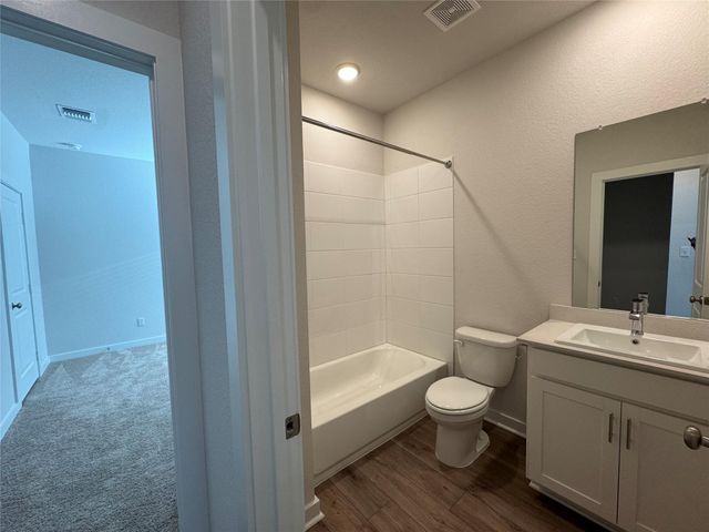 104 Corn LN, Hutto, TX 78634