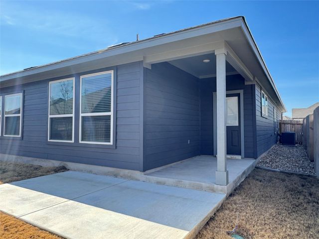 104 Corn LN, Hutto, TX 78634