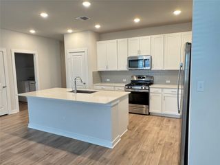 104 Corn LN, Hutto, TX 78634