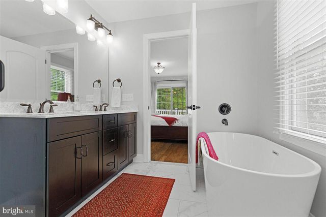 53 AIKEN AVE, Princeton, NJ 08540