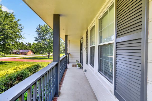 416 Wadebrook Dr, Gallatin, TN 37066