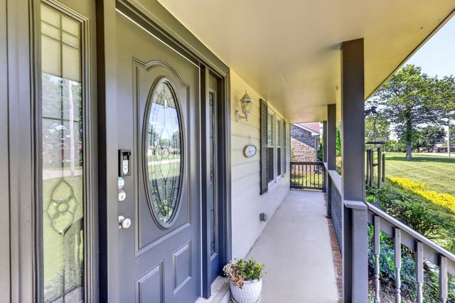 416 Wadebrook Dr, Gallatin, TN 37066