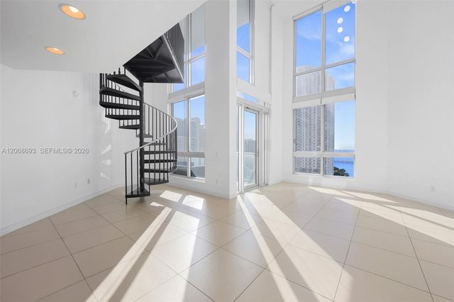 300 S Biscayne Boulevard L-1214, Miami, FL 33131