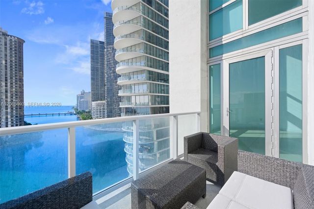 300 S Biscayne Boulevard L-1214, Miami, FL 33131